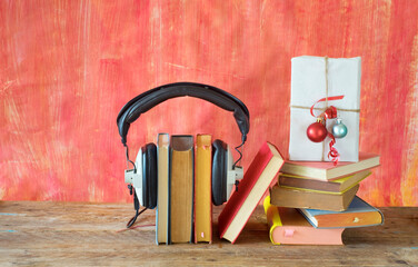audio books as christmas gift,x-mas present, reading,literature,education