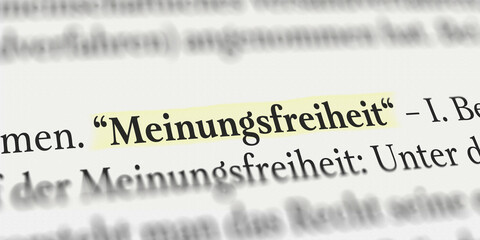 Meinungsfreiheit im Buch mit Textmarker markiert