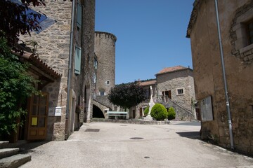 Sainte-Eulalie-de-Cernon village médiéval en Aveyron.