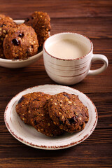 Chewy date and oat cookies