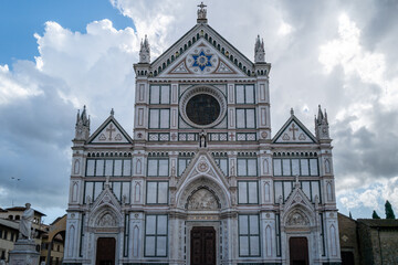 Fototapeta na wymiar A statue in the Santa Croce church in Florence