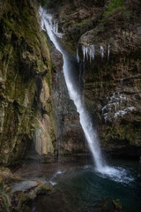 Fototapeta na wymiar Hinanger Wasserfälle Winter