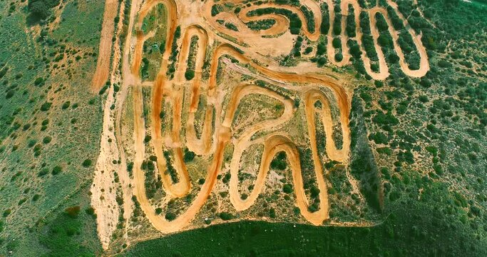 MX Track, Training, Offroad, MX GP, ADAC MX, Motocross Strecke auf Sizilien aus der Perspektive von Oben.. 