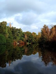 Fototapeta premium autumn in the lake