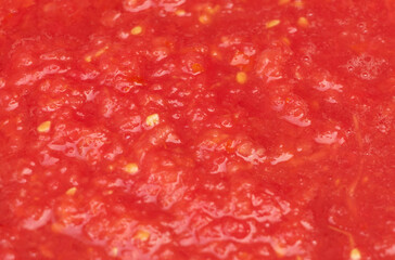 Raw tomato juice texture, in process of cooking