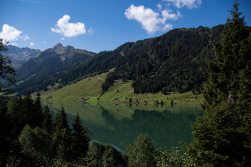 Fototapeta na wymiar Beautiful landscape around the Durlaßboden reservoir