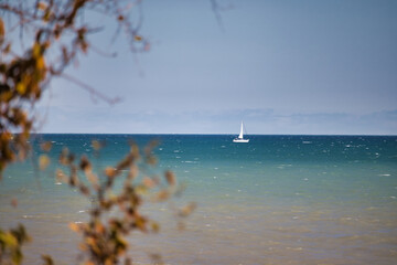 Obraz na płótnie Canvas Sailboat on Lake