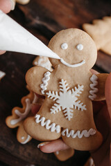 Decorating Christmas gingerbread cookies