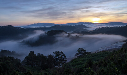 Obraz premium sunrise over the mountains