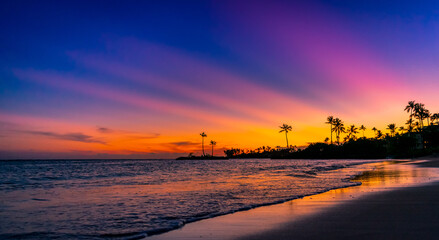 Sunray Sunset on Kahala Beach in Oahu, Hawaii