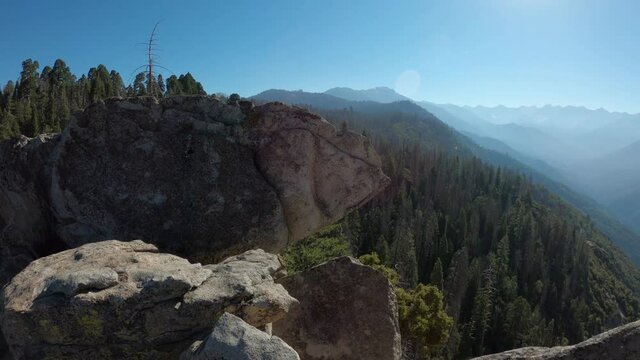 Panoramic view from the top of Moro Rock in the Sequoia Nation Forest