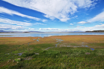 Fototapeta na wymiar Lago argentino in El Calafate, Patagonia, Argentina