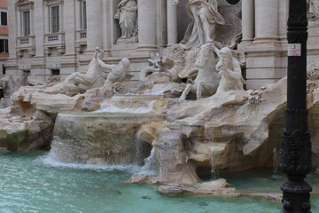 Fototapeta na wymiar famous landmark trevi fountain in rome city center italy