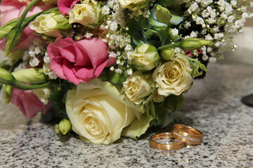 wedding bouquet of roses