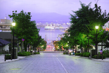 八幡坂夕景