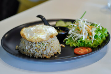 ried rice or stir fried rice with fried egg