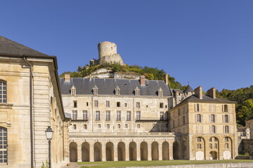 Fototapeta na wymiar La Roche-Guyon (Val d'Oise) - Château et Donjon