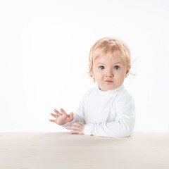 Naklejka premium Cucciola Bambina