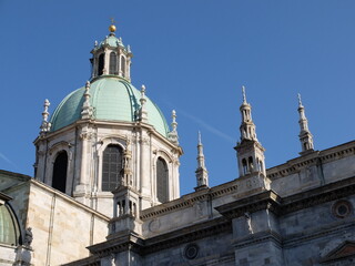 Fototapeta na wymiar Cathédrale Santa Maria Assunta de Côme