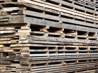 製材所の材木の乾燥保管
