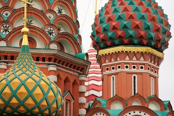 Close up view on colorful domes of St Basil Cathedral © Morten H