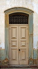 Fototapeta na wymiar Colonial door in Sao Joao del Rei, Minas Gerais, Brazil 