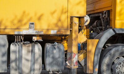 samochód ciężarowy na budowie  © Michael