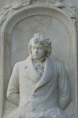 Fototapeta premium Beethoven-Denkmal in Berlin Tiergarten 