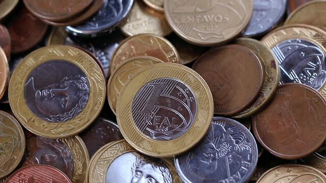 Close up de moedas do Brasil