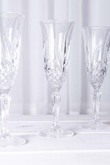 champagne glasses