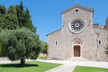 Fototapeta na wymiar External front facade of the romanic Valvisciolo Abbey. 