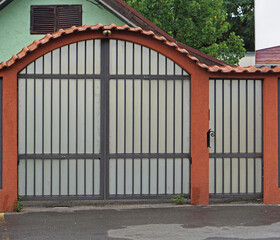 Fototapeta na wymiar House gate
