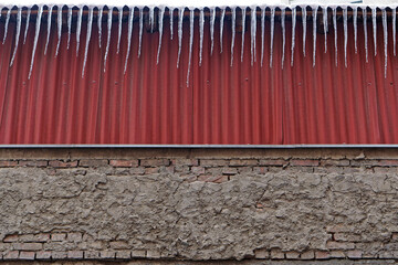Icicles dangerous