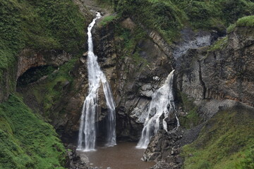 a la cascada del Agoyan Baños Provincia del Tungurahua Ecuador