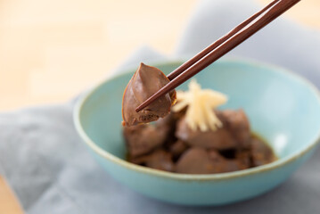 鶏レバーの煮物