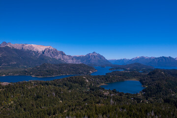 Fototapeta na wymiar lake in the mountains Bariloche