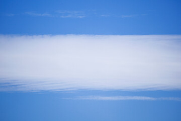 Fototapeta premium 白い雲と青空