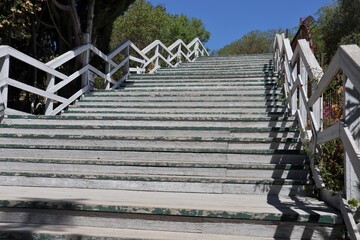 Siracusa – Scala in legno nel Parco Archeologico della Neapolis