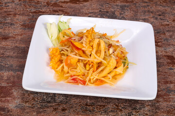 Thai salad with papaya and prawn
