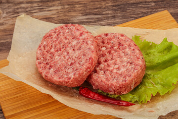 Raw beef cutlet for burger