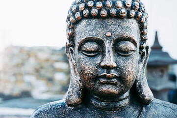 Statue du bouddha en bronze - Symbole du calme et de la sérénité