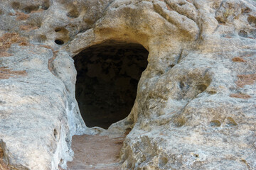 restos de la necrópolis de las Aguilillas 