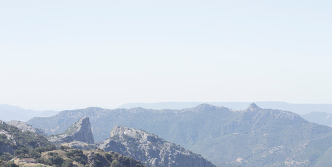 Linea de monta&ntilde;as