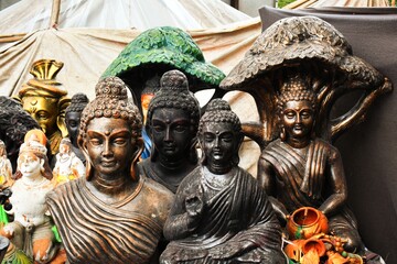 Obraz premium Buddha statue, Symbol of Peace Buddha, many statue of Buddha’s 