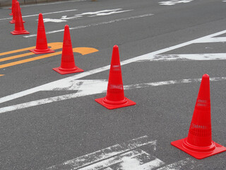 道路通行止めのパイロン