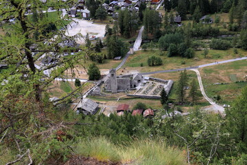 Panorama della Chiesa Vecchia a Macugnaga ripreso dall'alto