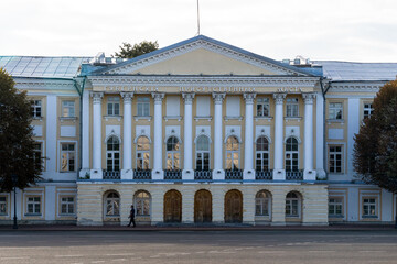 Obraz premium Provincial offices in the city of Yaroslavl in Russia