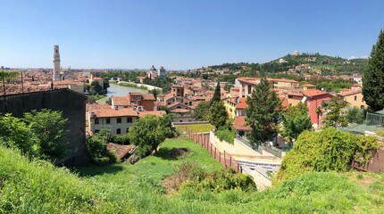 Fototapeta na wymiar Panorama, Verona von oben, Italien