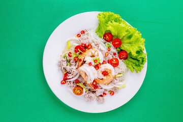 Spicy glass noodles with minced pork and shrimp