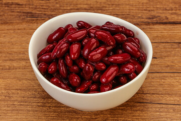 Red baked kidney in the bowl
